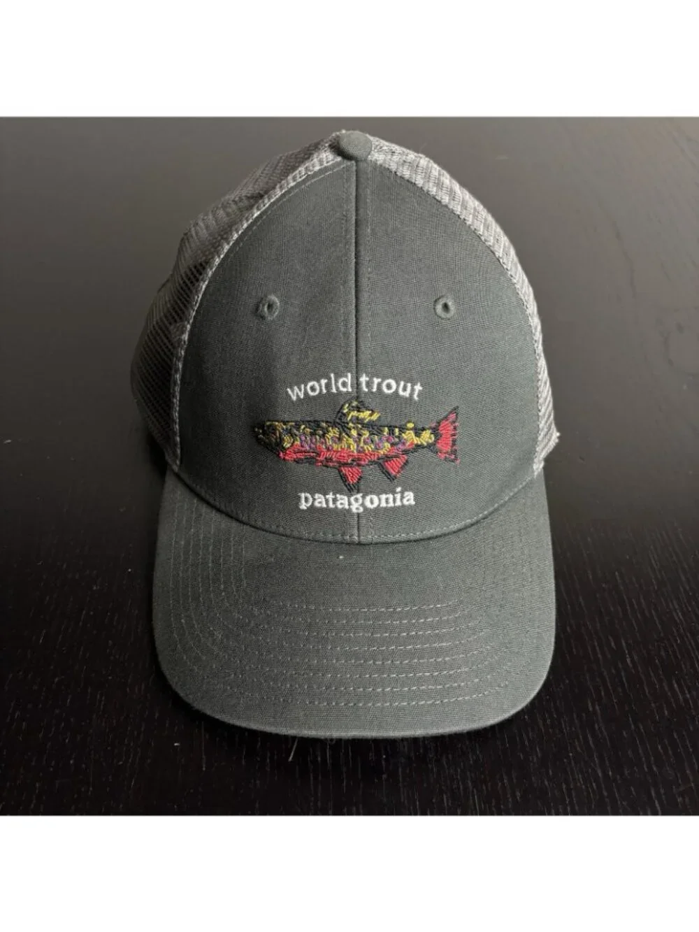 PATAGONIA World Trout Fish Mens Gray Baseball Cap Mesh Trucker Hat